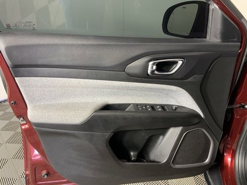 Used 2022 Jeep Compass Latitude image 20