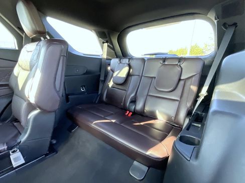 Used 2025 Ford Explorer Platinum w/ LUX Leather Package AWD/4WD image 20