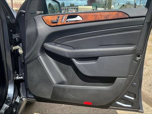Used 2015 Mercedes-Benz ML 400 4MATIC image 23