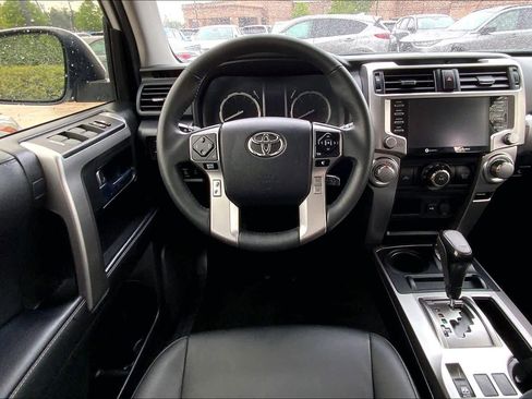 Used 2023 Toyota 4Runner TRD Sport w/ Technology Package AWD/4WD image 6