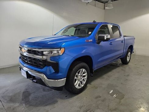 New 2025 Chevrolet Silverado 1500 LT w/ Z71 Off-Road Package image 3