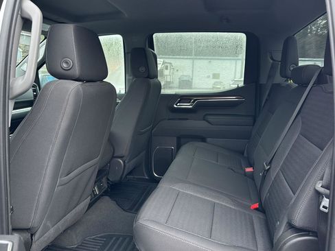 Used 2023 Chevrolet Silverado 1500 LT image 9