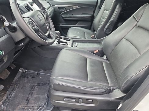 Certified 2018 Honda Ridgeline RTL-T image 28