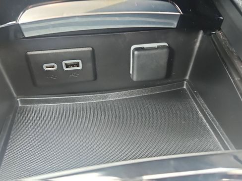 Used 2023 Buick Envision Preferred w/ Sport Touring Package AWD/4WD image 22