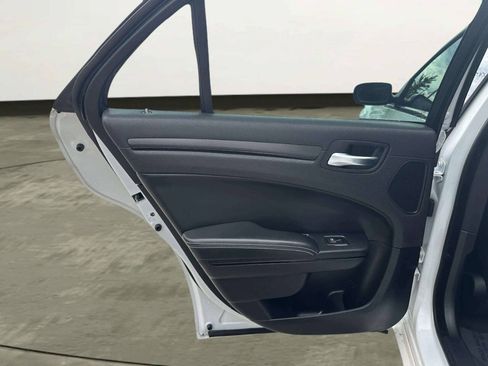 Used 2015 Chrysler 300 S w/ 300S Premium Group RWD image 12