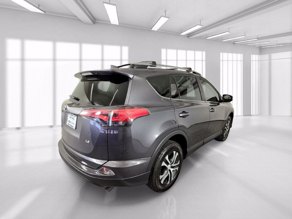 Used 2018 Toyota RAV4 LE w/ Carpet Mat Package FWD image 8