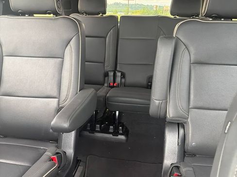Used 2023 Chevrolet Tahoe Premier AWD/4WD image 7