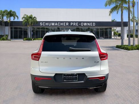 Certified 2025 Volvo XC40 B5 Ultra w/ Protection Package Premier AWD/4WD image 6