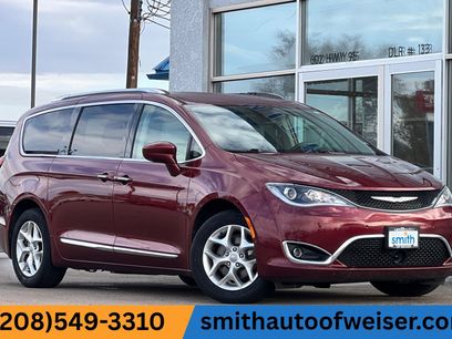 Used 2020 Chrysler Pacifica Touring-L Plus w/ Tire & Wheel Group