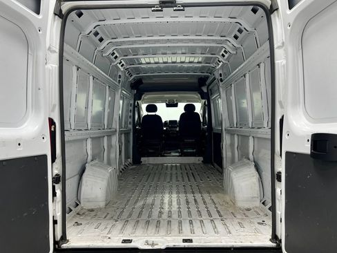 Used 2023 RAM ProMaster 3500 FWD image 25