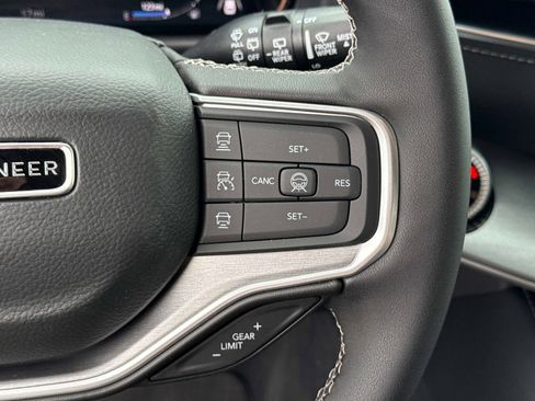 New 2026 Jeep Grand Wagoneer Limited AWD/4WD image 31