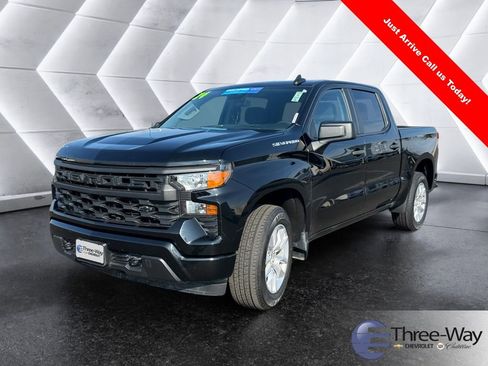 Certified 2024 Chevrolet Silverado 1500 Custom image 1