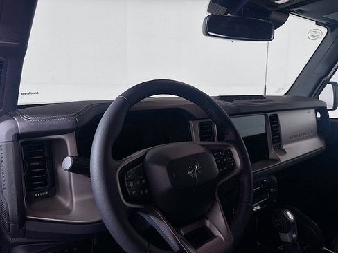 New 2026 Ford Bronco Outer Banks w/ Sasquatch Package AWD/4WD image 9