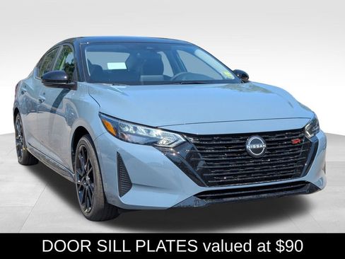 New 2025 Nissan Sentra SR w/ Midnight Edition image 9