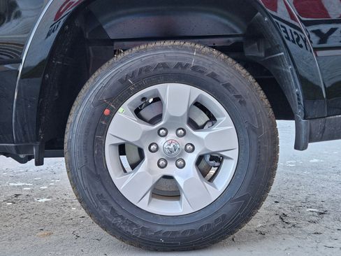 New 2025 RAM 1500 Big Horn image 24