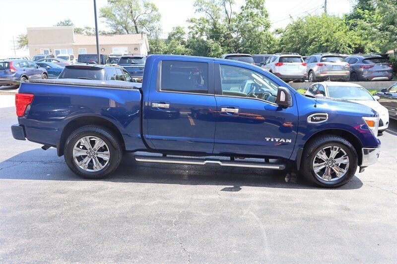 Used 2017 Nissan Titan SV AWD/4WD image 8