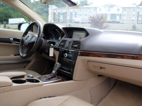 Used 2010 Mercedes-Benz E 350 Coupe image 17
