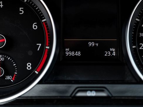 Used 2016 Volkswagen GTI SE w/ Lighting Package (SEL) FWD image 21