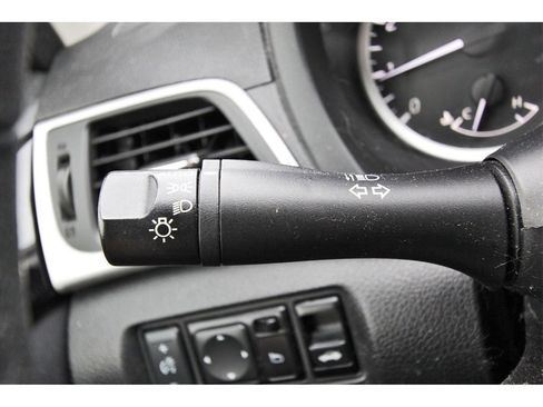 Used 2018 Nissan Sentra SV image 13