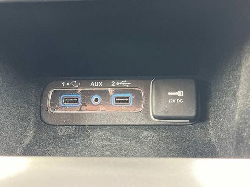Certified 2018 Jeep Grand Cherokee Altitude RWD image 35