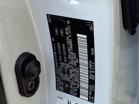 Certified 2025 Toyota Corolla Cross XLE FWD image 26