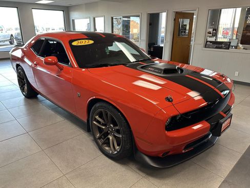 Used 2022 Dodge Challenger R/T Scat Pack w/ Shaker Package image 6