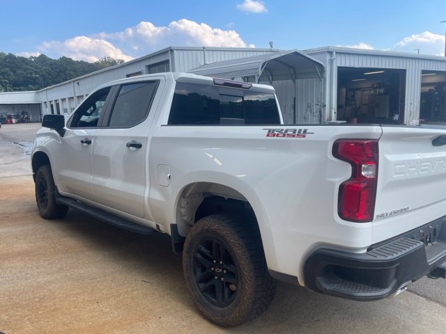 Used 2023 Chevrolet Silverado 1500 LT Trail Boss w/ Convenience Package II AWD/4WD image 4