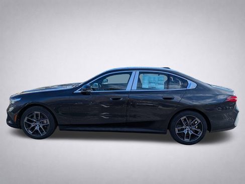 New 2026 BMW 530i xDrive w/ Premium Package AWD/4WD image 7