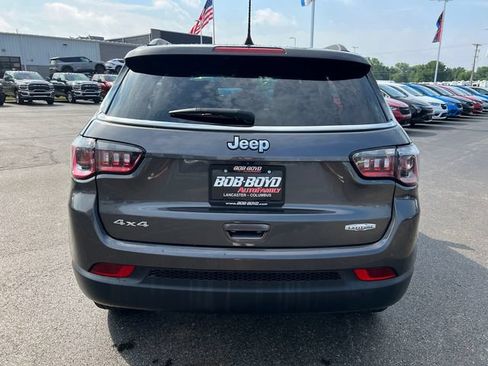 Used 2024 Jeep Compass Latitude AWD/4WD image 6