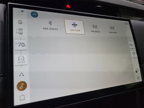 New 2025 Land Rover Discovery Sport Dynamic SE image 32