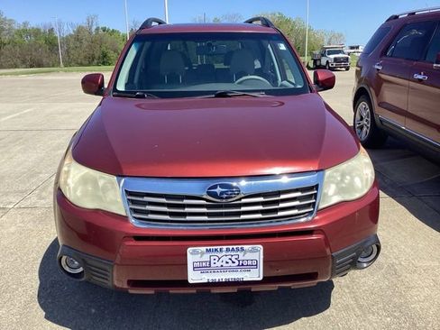 Used 2010 Subaru Forester 2.5X Premium AWD/4WD image 2