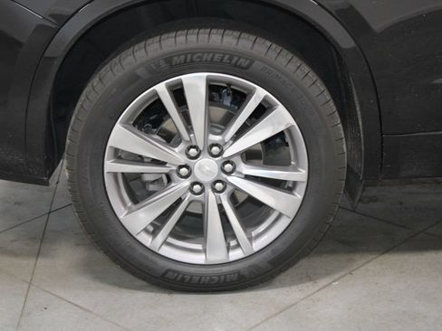 Used 2024 Cadillac XT6 Premium Luxury AWD/4WD image 12