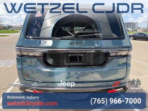 New 2026 Jeep Grand Wagoneer L Limited AWD/4WD image 6