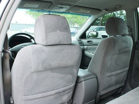 Used 2002 Toyota Camry XLE FWD image 30