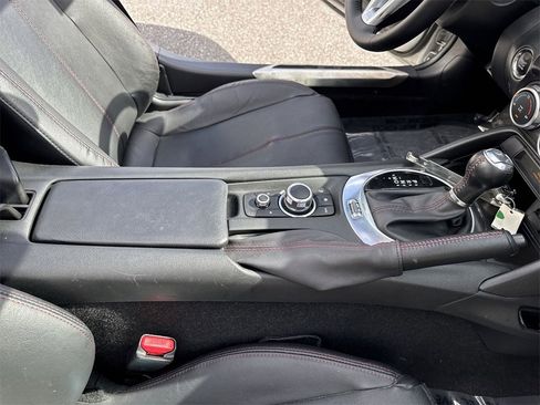 Used 2019 MAZDA MX-5 Miata Grand Touring image 37