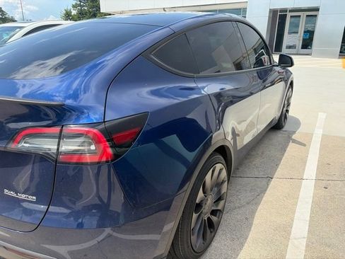Used 2024 Tesla Model Y Performance AWD/4WD image 13