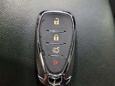 Used 2022 Chevrolet Malibu LS FWD image 32