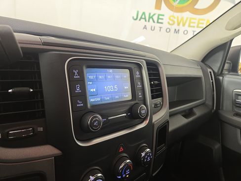 Used 2014 RAM 1500 Express AWD/4WD image 18