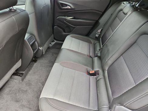 Certified 2025 Chevrolet Trax LT w/ LT Convenience Package FWD image 13