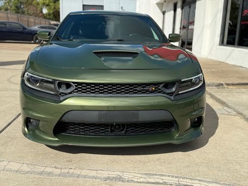 Used 2020 Dodge Charger Scat Pack w/ Dynamics Package RWD image 10