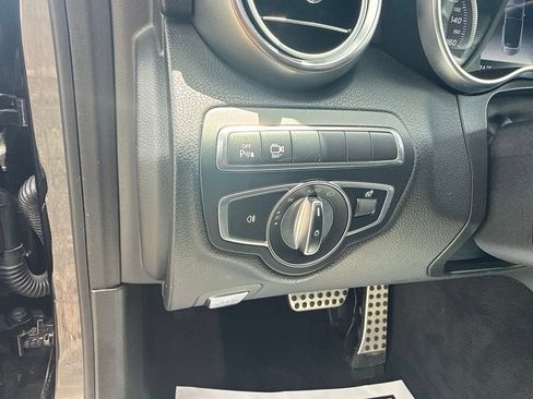 Used 2018 Mercedes-Benz C 300 4MATIC Cabriolet image 24