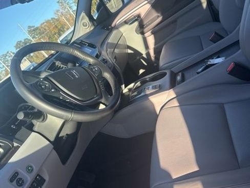 Used 2023 Honda Ridgeline RTL-E image 12