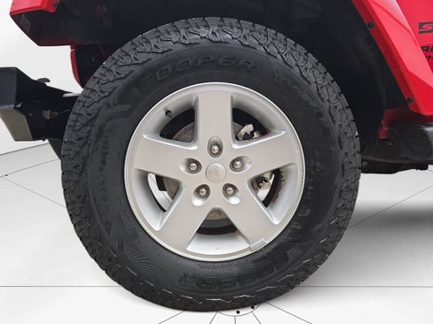 Used 2017 Jeep Wrangler Unlimited Sport w/ Quick Order Package 24S AWD/4WD image 27