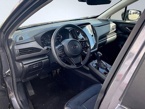 Used 2024 Subaru Crosstrek 2.5i Limited w/ Crosstrek Mirror Package image 11