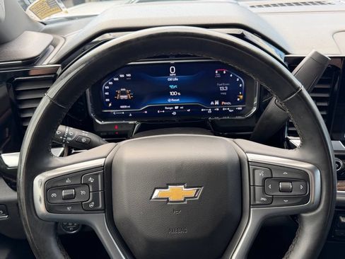 Used 2025 Chevrolet Silverado 2500 LT w/ Convenience Package AWD/4WD image 18