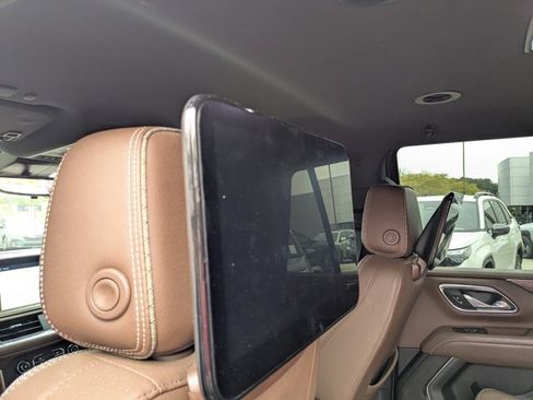 Used 2023 Chevrolet Tahoe High Country w/ Advanced Technology Package image 14