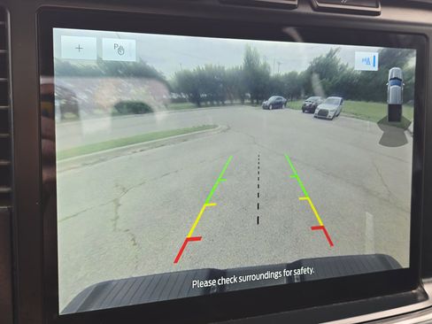 Used 2022 Ford F150 XLT w/ Equipment Group 302A High RWD image 17