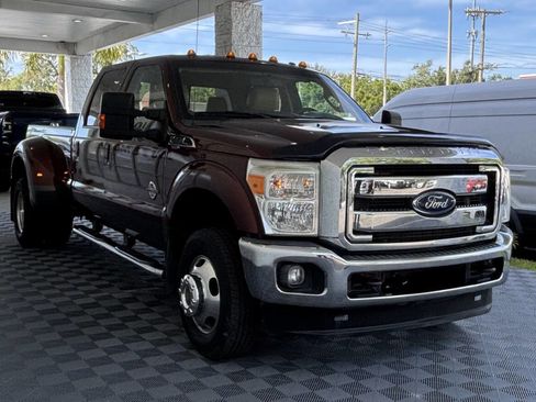 Used 2015 Ford F350 Lariat w/ Lariat Interior Package AWD/4WD image 11