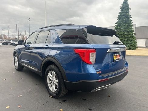 Used 2021 Ford Explorer XLT w/ Equipment Group 202A image 8