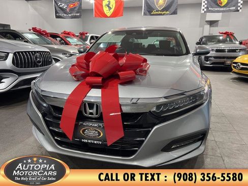 Used 2020 Honda Accord Touring image 1
